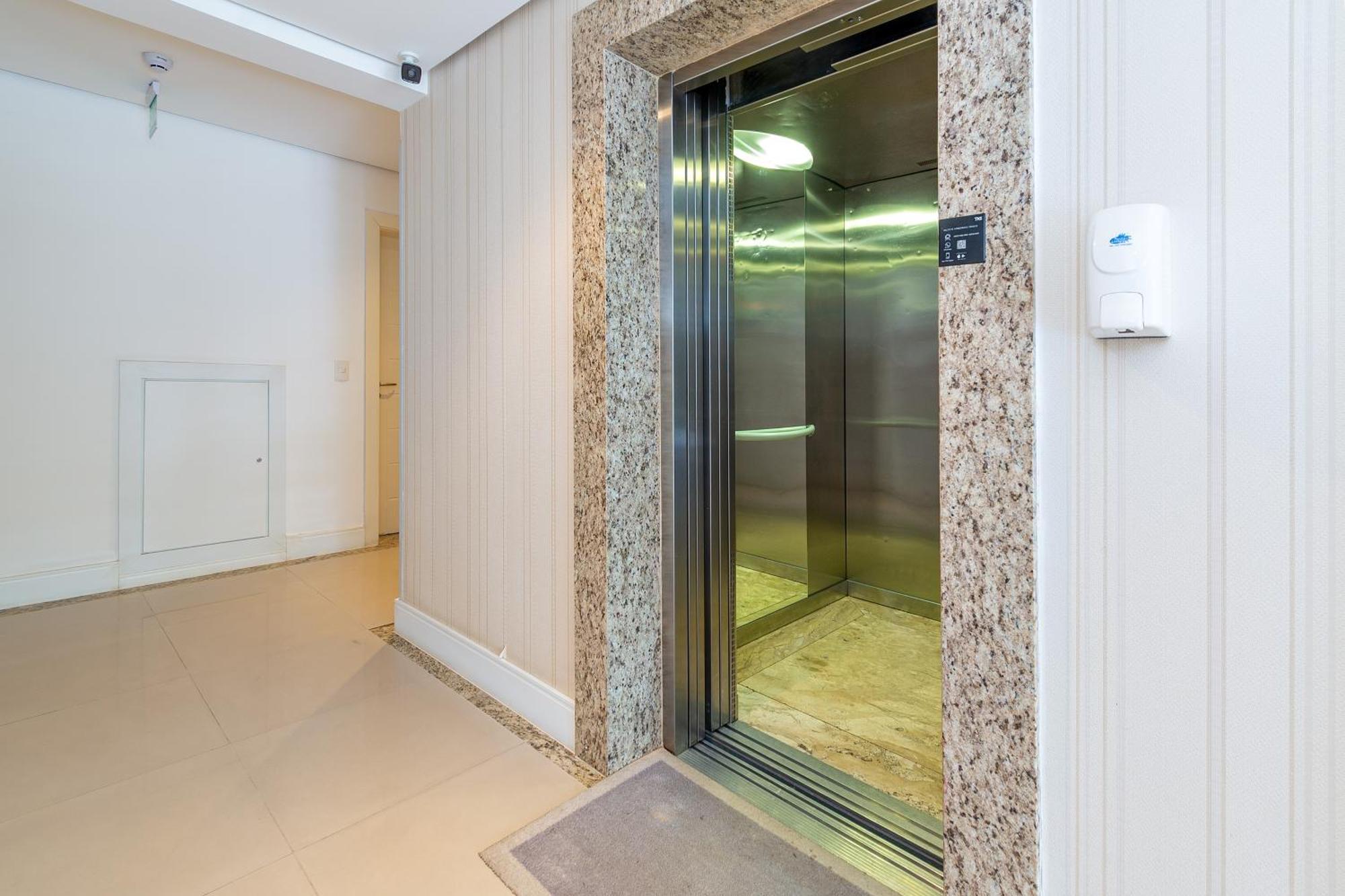 Luxuoso Apartamento Central Para 10 Pessoas Gramado Exterior foto